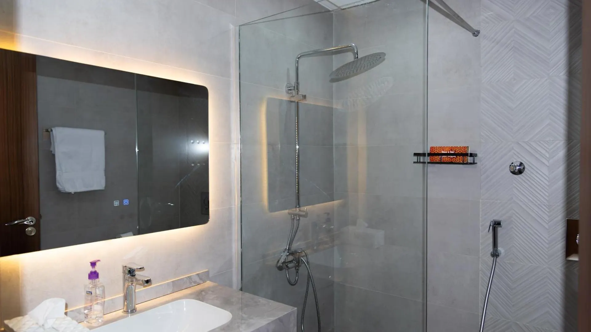 Luxury And Spacious 3Br Apartment 10Min Haram Nabawi Medina